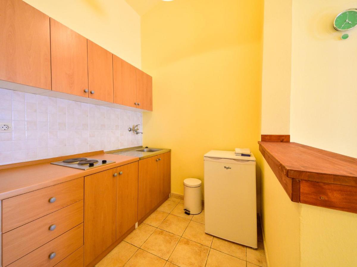 Apartment Fani-4 By Interhome Banjol Екстериор снимка